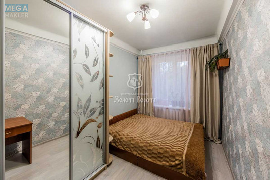 Продаж 3 кімнатної квартири (54/36/6), 2 пов. 5 пов. будинку, <a class="location-link" href="/kiev/" title="Недвижимость Київ">Київ</a>, <a class="location-link" href="/kiev/pecherskij/" title="Недвижимость Печерський район">Печерський р-н</a>, Марії Приймаченко бульв., 6а (изображение 11)