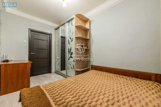 Продаж 3 кімнатної квартири (54/36/6), 2 пов. 5 пов. будинку, <a class="location-link" href="/kiev/" title="Недвижимость Київ">Київ</a>, <a class="location-link" href="/kiev/pecherskij/" title="Недвижимость Печерський район">Печерський р-н</a>, Марії Приймаченко бульв., 6а (изображение 12)