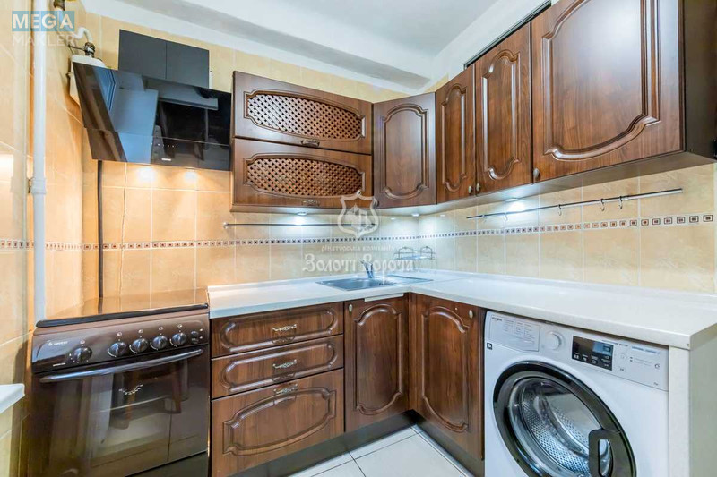 Продаж 3 кімнатної квартири (54/36/6), 2 пов. 5 пов. будинку, <a class="location-link" href="/kiev/" title="Недвижимость Київ">Київ</a>, <a class="location-link" href="/kiev/pecherskij/" title="Недвижимость Печерський район">Печерський р-н</a>, Марії Приймаченко бульв., 6а (изображение 15)