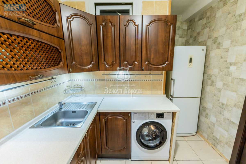 Продаж 3 кімнатної квартири (54/36/6), 2 пов. 5 пов. будинку, <a class="location-link" href="/kiev/" title="Недвижимость Київ">Київ</a>, <a class="location-link" href="/kiev/pecherskij/" title="Недвижимость Печерський район">Печерський р-н</a>, Марії Приймаченко бульв., 6а (изображение 16)