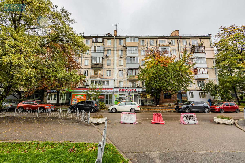 Продаж 3 кімнатної квартири (54/36/6), 2 пов. 5 пов. будинку, <a class="location-link" href="/kiev/" title="Недвижимость Київ">Київ</a>, <a class="location-link" href="/kiev/pecherskij/" title="Недвижимость Печерський район">Печерський р-н</a>, Марії Приймаченко бульв., 6а (изображение 24)