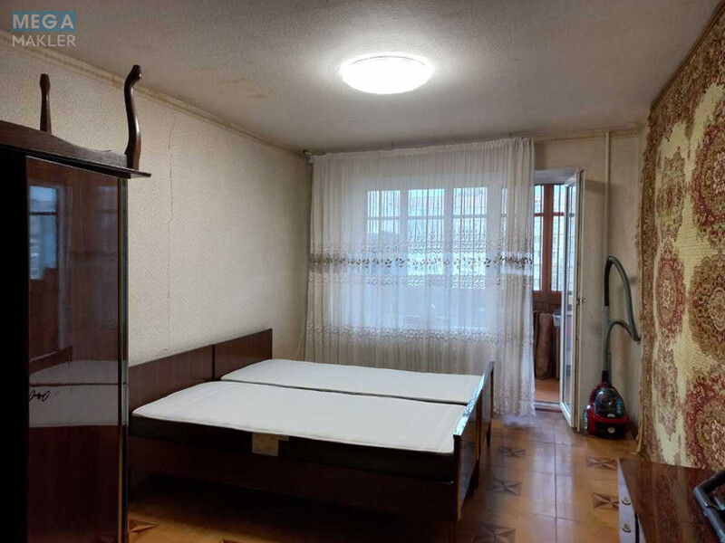 Продаж 3 кімнатної квартири (68/48/10), 6 пов. 9 пов. будинку, <a class="location-link" href="/dnepropetrovsk/" title="Недвижимость Дніпра">Дніпро</a>, провулок Крушельницької, 12 (изображение 3)