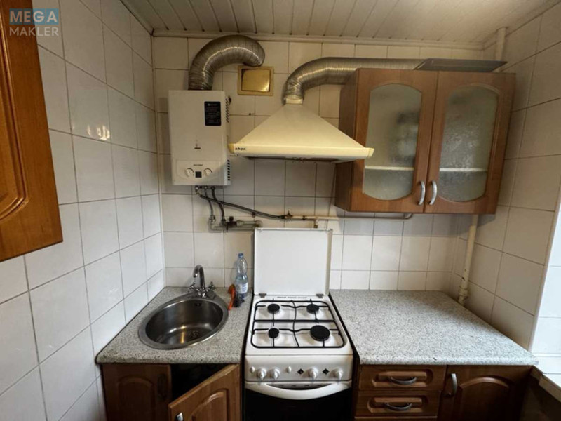 Оренда 3 кімнатної квартири, <a class="location-link" href="/kiev/" title="Недвижимость Київ">Київ</a>, <a class="location-link" href="/kiev/shevchenkovskij/" title="Недвижимость Шевченківський район">Шевченківський р-н</a>, Дегтяревская ул., 11 (изображение 8)