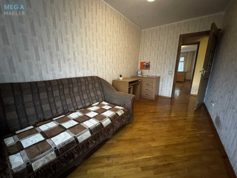 Оренда 3 кімнатної квартири, <a class="location-link" href="/kiev/" title="Недвижимость Київ">Київ</a>, <a class="location-link" href="/kiev/shevchenkovskij/" title="Недвижимость Шевченківський район">Шевченківський р-н</a>, Дегтяревская ул., 11 (изображение 9)
