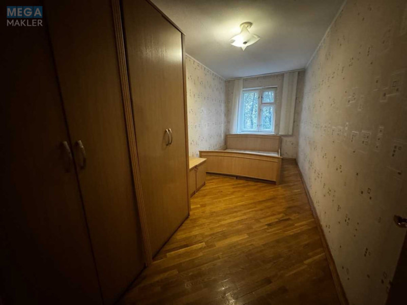 Оренда 3 кімнатної квартири, <a class="location-link" href="/kiev/" title="Недвижимость Київ">Київ</a>, <a class="location-link" href="/kiev/shevchenkovskij/" title="Недвижимость Шевченківський район">Шевченківський р-н</a>, Дегтяревская ул., 11 (изображение 13)