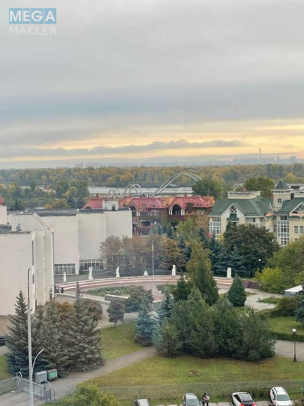 Продаж 2 кімнатної квартири (53/30/8), 9 пов. 9 пов. будинку, <a class="location-link" href="/kiev/" title="Недвижимость Київ">Київ</a>, <a class="location-link" href="/kiev/obolonskij/" title="Недвижимость Оболонський район">Оболонський р-н</a>, Героев Сталинграда просп., 11 (изображение 10)
