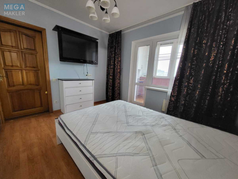 Продаж 2 кімнатної квартири (55/35/8), 16 пов. 16 пов. будинку, <a class="location-link" href="/kiev/" title="Недвижимость Київ">Київ</a>, <a class="location-link" href="/kiev/svyatoshinskij/" title="Недвижимость Святошинський район">Святошинський р-н</a>, Василя Стуса вул., 23/9 (изображение 7)