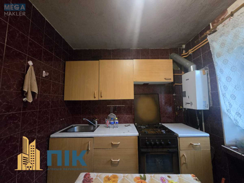 Продаж 3 кімнатної квартири (58/36/8), 3 пов. 5 пов. будинку, <a class="location-link" href="/kiev/" title="Недвижимость Київ">Київ</a>, <a class="location-link" href="/kiev/shevchenkovskij/" title="Недвижимость Шевченківський район">Шевченківський р-н</a>, Олены Телиги ул., 3А (изображение 2)