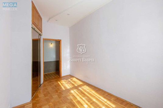 Продаж 3 кімнатної квартири (75,9/41,8/8,8), 4 пов. 5 пов. будинку, <a class="location-link" href="/kiev/" title="Недвижимость Київ">Київ</a>, <a class="location-link" href="/kiev/shevchenkovskij/" title="Недвижимость Шевченківський район">Шевченківський р-н</a>, Олеся Гончара вул., 90/92 (изображение 12)