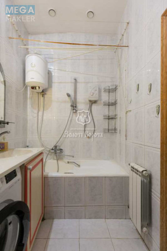Продаж 3 кімнатної квартири (75,9/41,8/8,8), 4 пов. 5 пов. будинку, <a class="location-link" href="/kiev/" title="Недвижимость Київ">Київ</a>, <a class="location-link" href="/kiev/shevchenkovskij/" title="Недвижимость Шевченківський район">Шевченківський р-н</a>, Олеся Гончара вул., 90/92 (изображение 16)