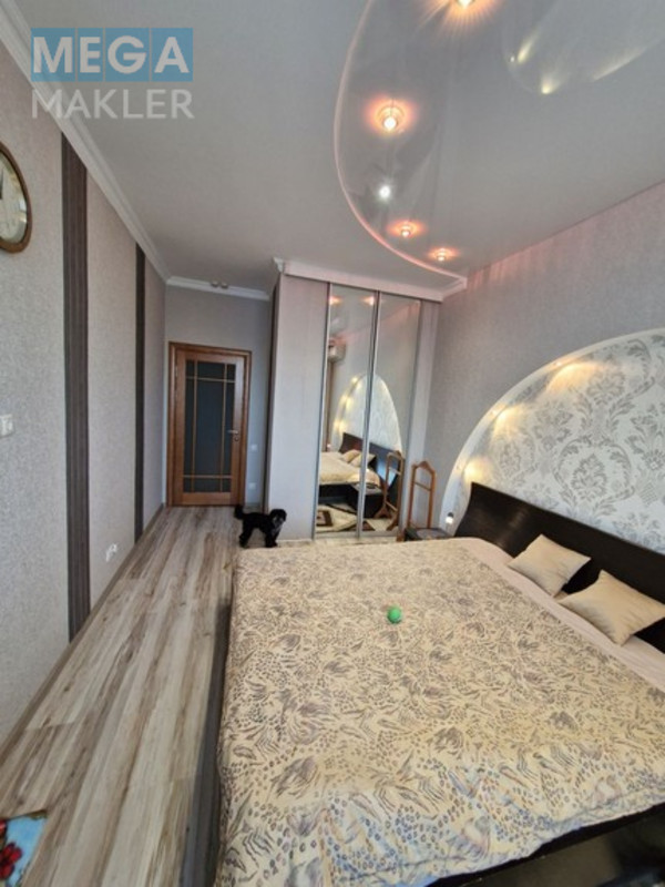 Оренда 3 кімнатної квартири, люкс, <a class="location-link" href="/kiev/" title="Недвижимость Київ">Київ</a>, <a class="location-link" href="/kiev/shevchenkovskij/" title="Недвижимость Шевченківський район">Шевченківський р-н</a>, білоруська 3 ( <img src="https://megamakler.com.ua/metro/00ff00.gif" alt="" class="metro" /> м. Лукьяновская, 3мин ) (изображение 8)