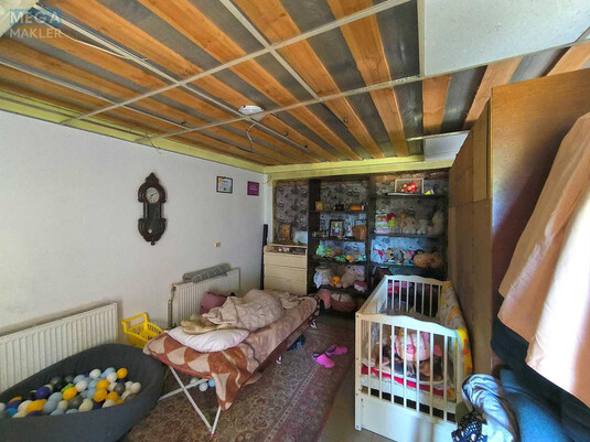 Продаж дома, 2&nbsp;поверху, 130&nbsp;кв.м, 4&nbsp;кімнати, ділянка 11&nbsp;соток, <a class="location-link" href="/makovishe/" title="Недвижимость Маковище">Маковище</a>, молодіжна (изображение 21)