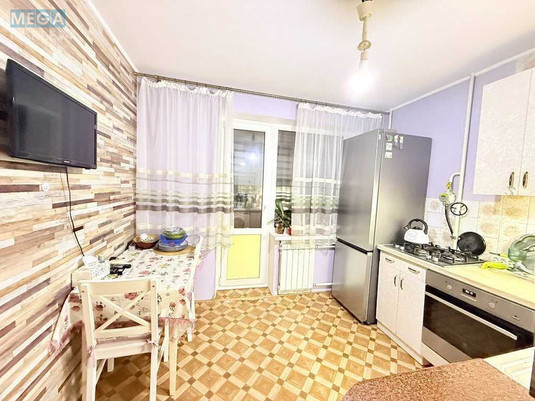 Продаж 1 кімнатної квартири (35/16,2/8,5), 3 пов. 16 пов. будинку, <a class="location-link" href="/kiev/" title="Недвижимость Київ">Київ</a>, <a class="location-link" href="/kiev/obolonskij/" title="Недвижимость Оболонський район">Оболонський р-н</a>, Оболонський просп., 14А (изображение 3)