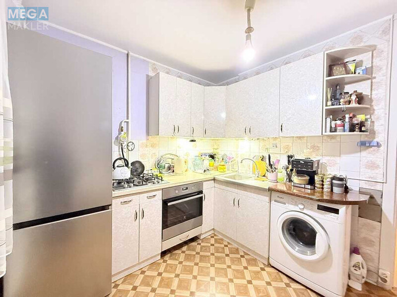 Продаж 1 кімнатної квартири (35/16,2/8,5), 3 пов. 16 пов. будинку, <a class="location-link" href="/kiev/" title="Недвижимость Київ">Київ</a>, <a class="location-link" href="/kiev/obolonskij/" title="Недвижимость Оболонський район">Оболонський р-н</a>, Оболонський просп., 14А (изображение 4)
