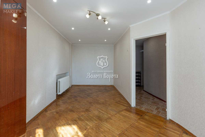 Продаж 1 кімнатної квартири (29,7/17,8/3,9), 4 пов. 9 пов. будинку, <a class="location-link" href="/kiev/" title="Недвижимость Київ">Київ</a>, <a class="location-link" href="/kiev/solomenskij/" title="Недвижимость Солом'янський район">Солом'янський р-н</a>, Смілянська вул., 19 (изображение 3)