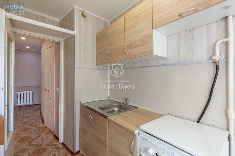 Продаж 1 кімнатної квартири (29,7/17,8/3,9), 4 пов. 9 пов. будинку, <a class="location-link" href="/kiev/" title="Недвижимость Київ">Київ</a>, <a class="location-link" href="/kiev/solomenskij/" title="Недвижимость Солом'янський район">Солом'янський р-н</a>, Смілянська вул., 19 (изображение 8)