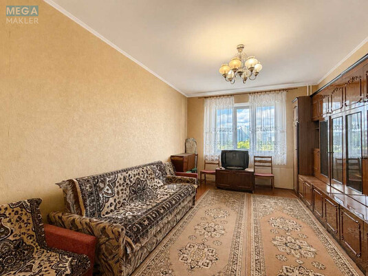 Продаж 3 кімнатної квартири (70/40/8), 6 пов. 9 пов. будинку, <a class="location-link" href="/kiev/" title="Недвижимость Київ">Київ</a>, <a class="location-link" href="/kiev/darnickij/" title="Недвижимость Дарницький район">Дарницький р-н</a>, Здолбунівська вул., 7а (изображение 6)