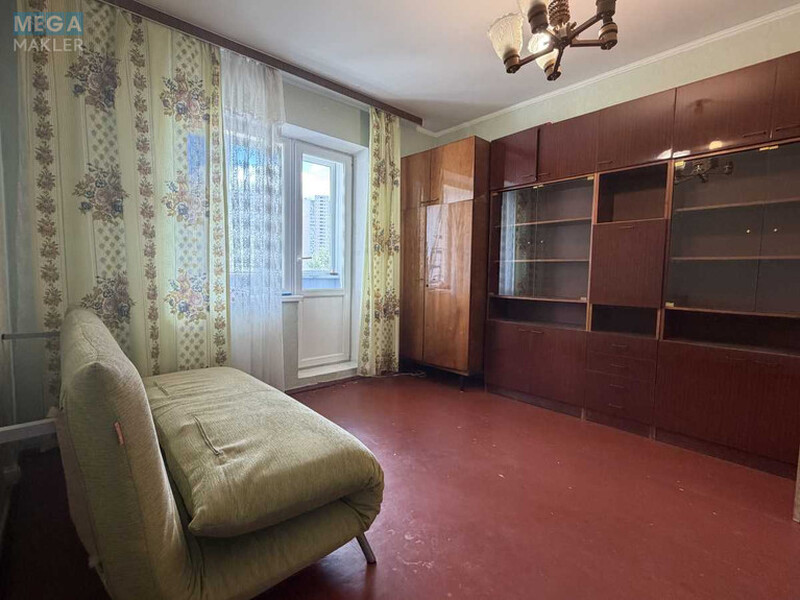 Продаж 3 кімнатної квартири (70/40/8), 6 пов. 9 пов. будинку, <a class="location-link" href="/kiev/" title="Недвижимость Київ">Київ</a>, <a class="location-link" href="/kiev/darnickij/" title="Недвижимость Дарницький район">Дарницький р-н</a>, Здолбунівська вул., 7а (изображение 7)