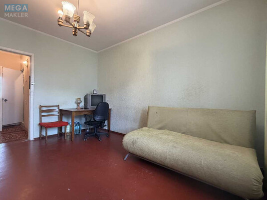Продаж 3 кімнатної квартири (70/40/8), 6 пов. 9 пов. будинку, <a class="location-link" href="/kiev/" title="Недвижимость Київ">Київ</a>, <a class="location-link" href="/kiev/darnickij/" title="Недвижимость Дарницький район">Дарницький р-н</a>, Здолбунівська вул., 7а (изображение 8)