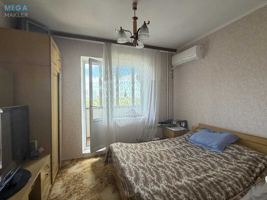 Продаж 3 кімнатної квартири (70/40/8), 6 пов. 9 пов. будинку, <a class="location-link" href="/kiev/" title="Недвижимость Київ">Київ</a>, <a class="location-link" href="/kiev/darnickij/" title="Недвижимость Дарницький район">Дарницький р-н</a>, Здолбунівська вул., 7а (изображение 9)
