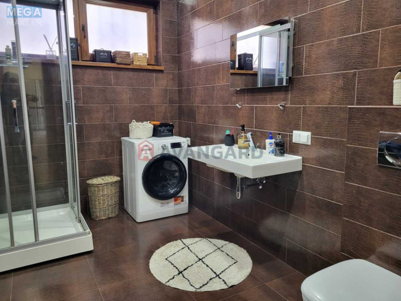 Продаж дома, 2&nbsp;поверху, 277&nbsp;кв.м, 4&nbsp;кімнати, ділянка 10&nbsp;соток, <a class="location-link" href="/glevaha/" title="Недвижимость Глеваха">Глеваха</a>, Лінія, 15 (изображение 2)