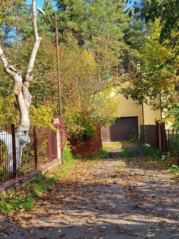 Продаж дома, 2&nbsp;поверху, 277&nbsp;кв.м, 4&nbsp;кімнати, ділянка 10&nbsp;соток, <a class="location-link" href="/glevaha/" title="Недвижимость Глеваха">Глеваха</a>, Лінія, 15 (изображение 10)
