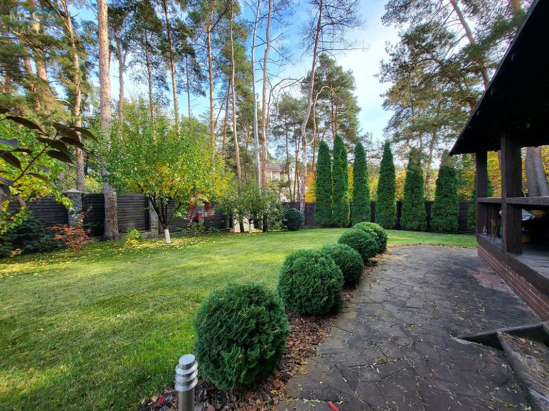 Продаж дома, 2&nbsp;поверху, 277&nbsp;кв.м, 4&nbsp;кімнати, ділянка 10&nbsp;соток, <a class="location-link" href="/glevaha/" title="Недвижимость Глеваха">Глеваха</a>, Лінія, 15 (изображение 12)