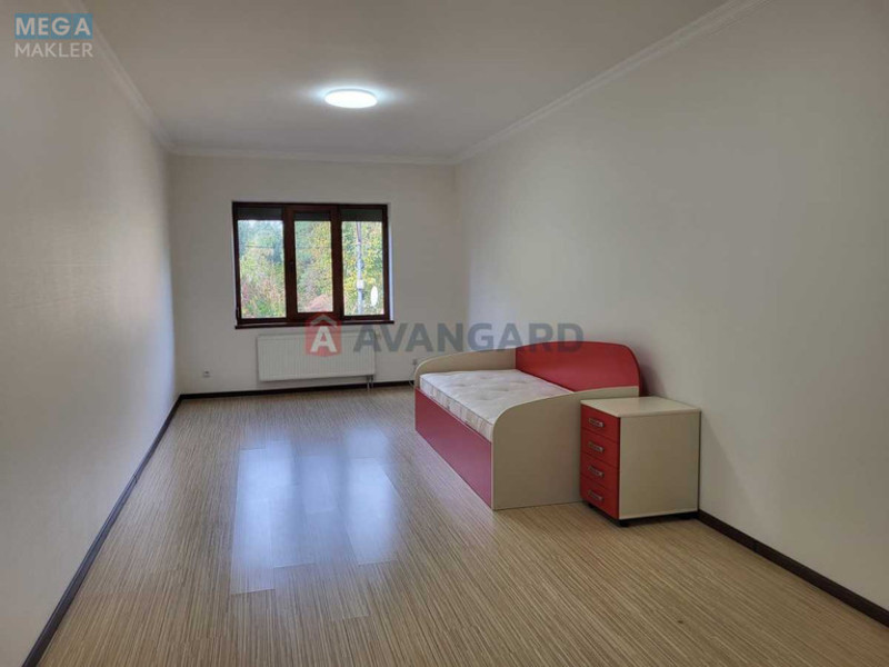 Продаж дома, 2&nbsp;поверху, 277&nbsp;кв.м, 4&nbsp;кімнати, ділянка 10&nbsp;соток, <a class="location-link" href="/glevaha/" title="Недвижимость Глеваха">Глеваха</a>, Лінія, 15 (изображение 16)