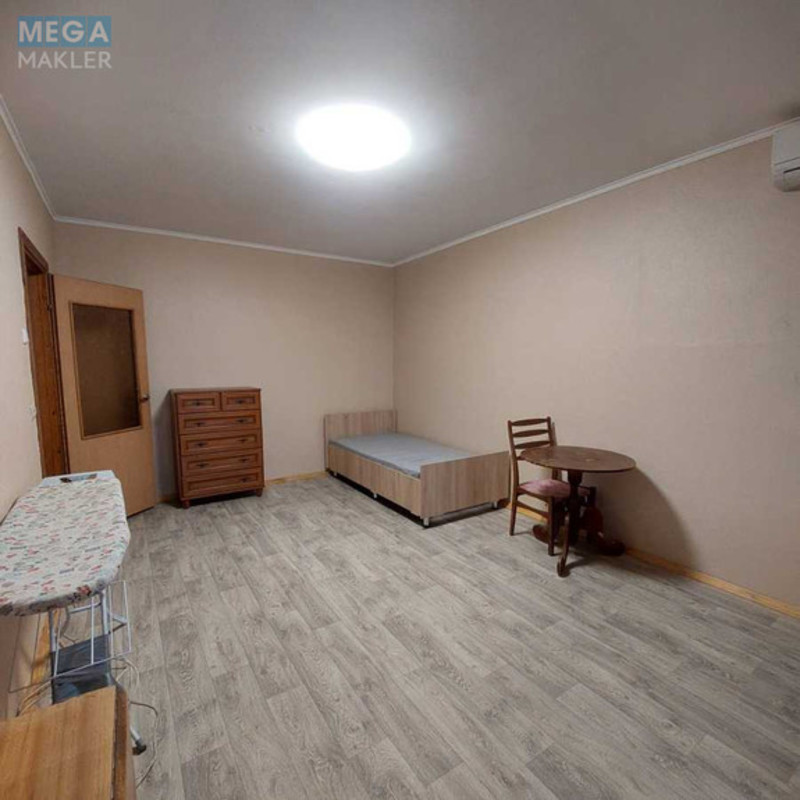 Оренда 1 кімнатної квартири, <a class="location-link" href="/kiev/" title="Недвижимость Київ">Київ</a>, <a class="location-link" href="/kiev/solomenskij/" title="Недвижимость Солом'янський район">Солом'янський р-н</a>, Федора Ернста вул., 2 (изображение 5)