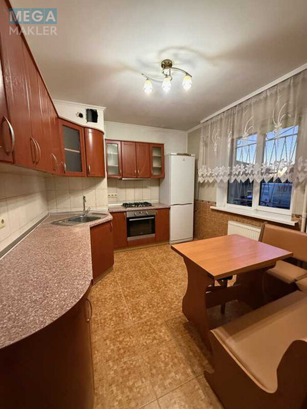 Продаж 3 кімнатної квартири (74/45/9), 1 пов. 11 пов. будинку, <a class="location-link" href="/brovary/" title="Недвижимость Бровари">Бровари</a>, Грушевського, 17Г (изображение 10)