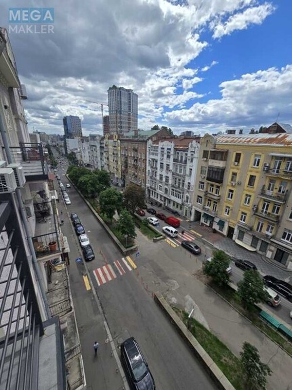 Оренда 4 кімнатні квартири, <a class="location-link" href="/kiev/" title="Недвижимость Київ">Київ</a>, <a class="location-link" href="/kiev/goloseevskij/" title="Недвижимость Голосіївський район">Голосіївський р-н</a>, Антоновича вул., 17А (изображение 6)