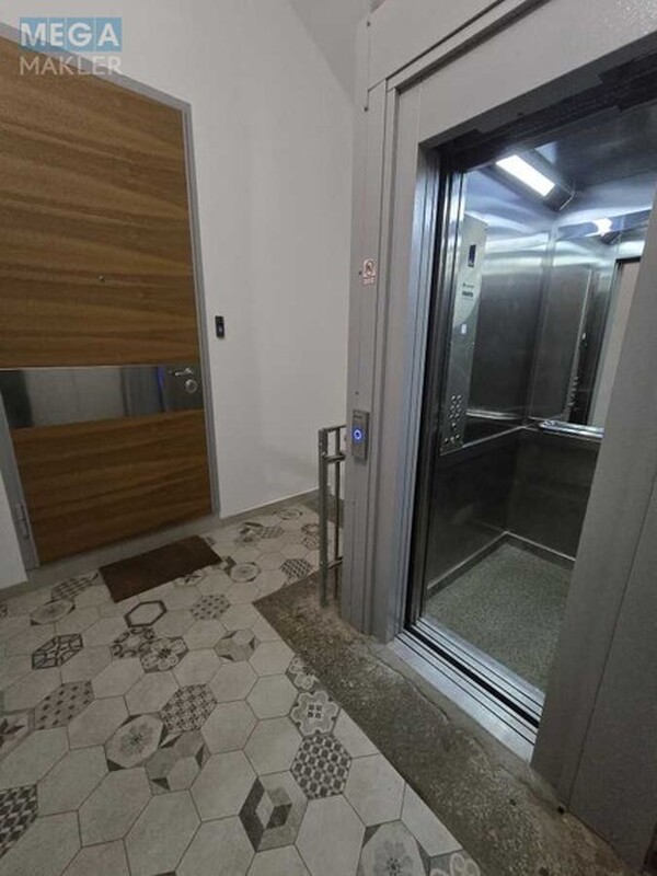 Оренда 4 кімнатні квартири, <a class="location-link" href="/kiev/" title="Недвижимость Київ">Київ</a>, <a class="location-link" href="/kiev/goloseevskij/" title="Недвижимость Голосіївський район">Голосіївський р-н</a>, Антоновича вул., 17А (изображение 22)
