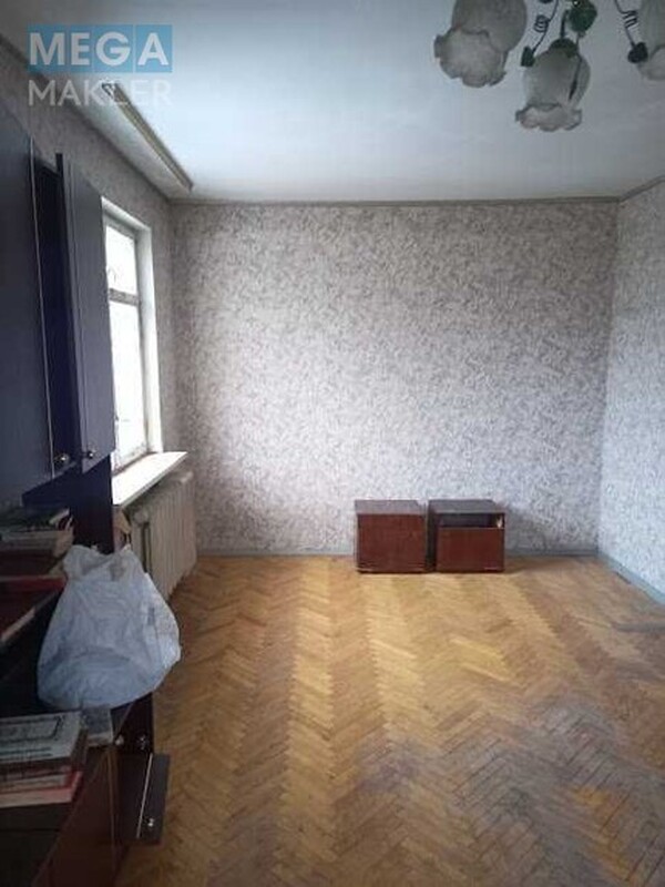 Продаж 1 кімнатної квартири (32/18/6), 5 пов. 5 пов. будинку, <a class="location-link" href="/kiev/" title="Недвижимость Київ">Київ</a>, <a class="location-link" href="/kiev/solomenskij/" title="Недвижимость Солом'янський район">Солом'янський р-н</a>, Любомира Гузара просп., 14 (изображение 3)