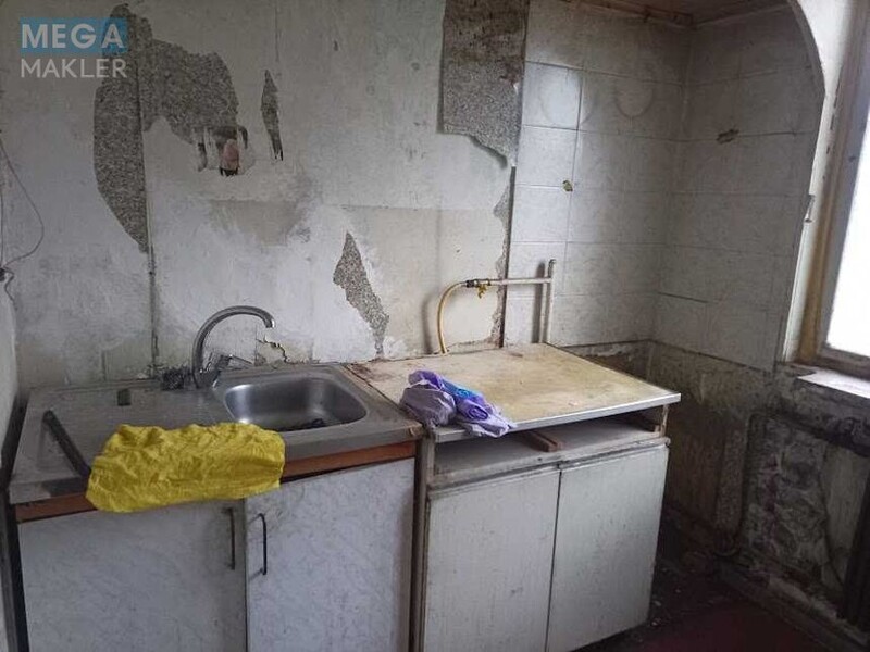 Продаж 1 кімнатної квартири (32/18/6), 5 пов. 5 пов. будинку, <a class="location-link" href="/kiev/" title="Недвижимость Київ">Київ</a>, <a class="location-link" href="/kiev/solomenskij/" title="Недвижимость Солом'янський район">Солом'янський р-н</a>, Любомира Гузара просп., 14 (изображение 9)