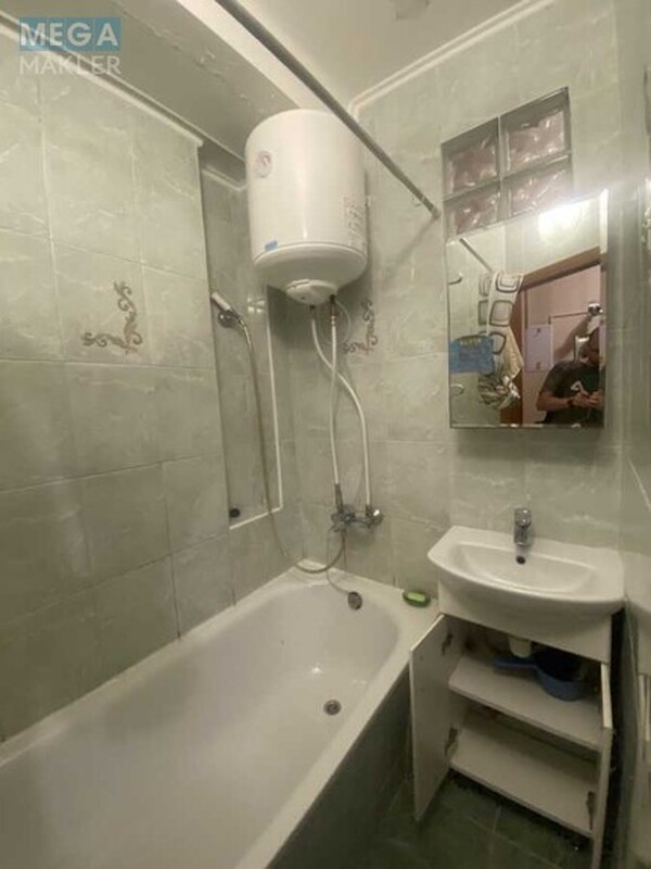 Оренда 3 кімнатної квартири, <a class="location-link" href="/kiev/" title="Недвижимость Київ">Київ</a>, <a class="location-link" href="/kiev/podolskij/" title="Недвижимость Подільський район">Подільський р-н</a>, Кирилівська вул., 117 (изображение 9)
