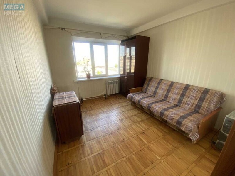 Оренда 3 кімнатної квартири, <a class="location-link" href="/kiev/" title="Недвижимость Київ">Київ</a>, <a class="location-link" href="/kiev/podolskij/" title="Недвижимость Подільський район">Подільський р-н</a>, Кирилівська вул., 117 (изображение 17)