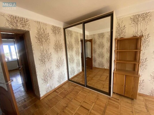 Оренда 3 кімнатної квартири, <a class="location-link" href="/kiev/" title="Недвижимость Київ">Київ</a>, <a class="location-link" href="/kiev/podolskij/" title="Недвижимость Подільський район">Подільський р-н</a>, Кирилівська вул., 117 (изображение 18)