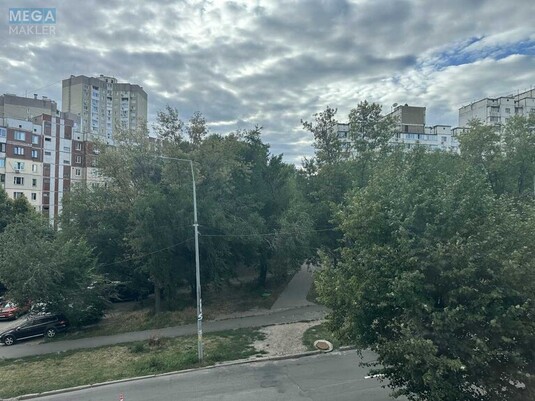 Оренда 1 кімнатної квартири, <a class="location-link" href="/kiev/" title="Недвижимость Київ">Київ</a>, <a class="location-link" href="/kiev/solomenskij/" title="Недвижимость Солом'янський район">Солом'янський р-н</a>, Польова вул., 73 (изображение 19)