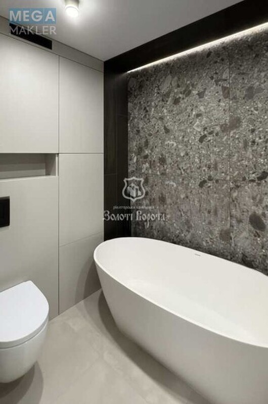 Продаж 5 кімнатної квартири (134/69/12), 13 пов. 14 пов. будинку, <a class="location-link" href="/kiev/" title="Недвижимость Київ">Київ</a>, <a class="location-link" href="/kiev/dneprovskij/" title="Недвижимость Дніпровський район">Дніпровський р-н</a>, Соборності просп., 17 (изображение 8)