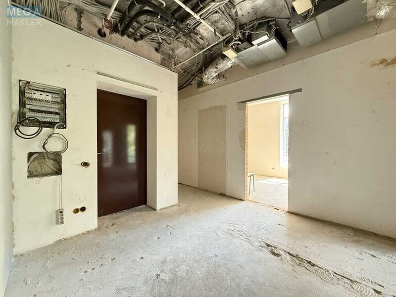 Продаж 3 кімнатної квартири (118/77/14), 2 пов. 14 пов. будинку, <a class="location-link" href="/kiev/" title="Недвижимость Київ">Київ</a>, <a class="location-link" href="/kiev/dneprovskij/" title="Недвижимость Дніпровський район">Дніпровський р-н</a>, Раїси Окіпної вул., 18 (изображение 18)