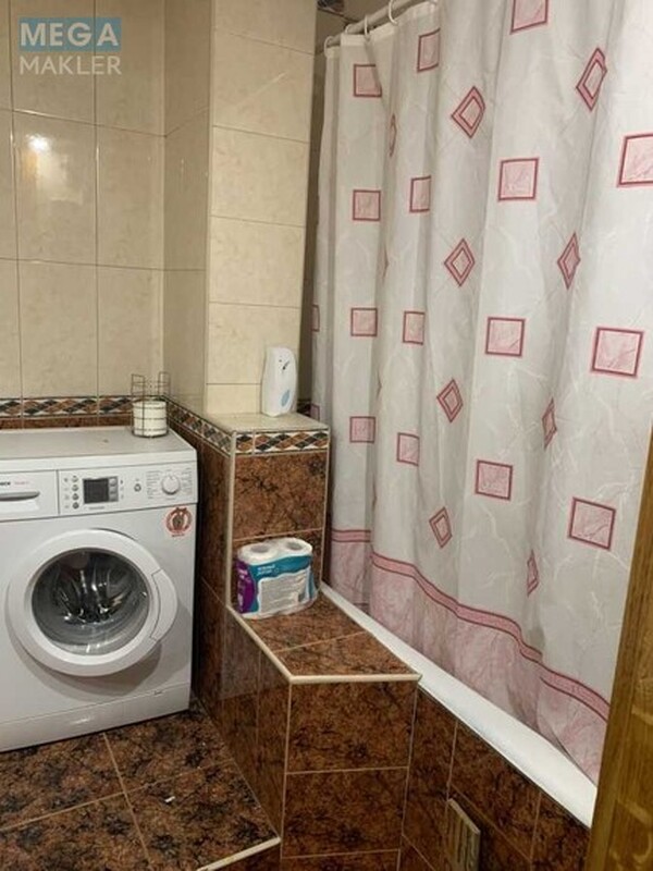 Оренда 3 кімнатної квартири, <a class="location-link" href="/kiev/" title="Недвижимость Київ">Київ</a>, <a class="location-link" href="/kiev/shevchenkovskij/" title="Недвижимость Шевченківський район">Шевченківський р-н</a>, Михайловский пер., 9-Б (изображение 8)