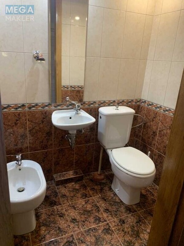 Оренда 3 кімнатної квартири, <a class="location-link" href="/kiev/" title="Недвижимость Київ">Київ</a>, <a class="location-link" href="/kiev/shevchenkovskij/" title="Недвижимость Шевченківський район">Шевченківський р-н</a>, Михайловский пер., 9-Б (изображение 9)