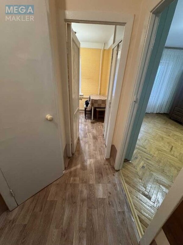 Оренда 1 кімнатної квартири, <a class="location-link" href="/kiev/" title="Недвижимость Київ">Київ</a>, <a class="location-link" href="/kiev/podolskij/" title="Недвижимость Подільський район">Подільський р-н</a>, Краснопольская ул., 21 (изображение 12)