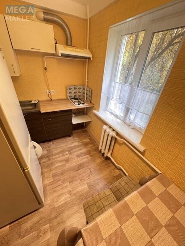 Оренда 1 кімнатної квартири, <a class="location-link" href="/kiev/" title="Недвижимость Київ">Київ</a>, <a class="location-link" href="/kiev/podolskij/" title="Недвижимость Подільський район">Подільський р-н</a>, Краснопольская ул., 21 (изображение 15)