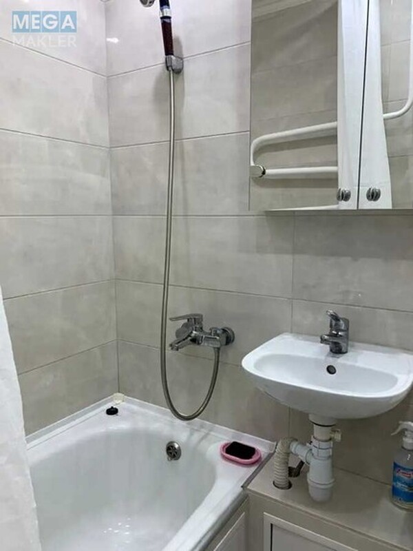 Оренда 1 кімнатної квартири, <a class="location-link" href="/kiev/" title="Недвижимость Київ">Київ</a>, <a class="location-link" href="/kiev/podolskij/" title="Недвижимость Подільський район">Подільський р-н</a>, Правды просп., 88б (изображение 13)