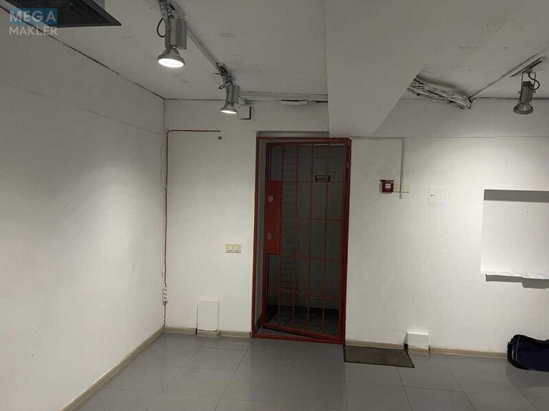 Продаж комерційної нерухомості, 142,30&nbsp;кв.м, под офис, <a class="location-link" href="/kiev/" title="Недвижимость Київ">Київ</a>, <a class="location-link" href="/kiev/podolskij/" title="Недвижимость Подільський район">Подільський р-н</a>, Почайнинская ул., 42/48 (изображение 4)