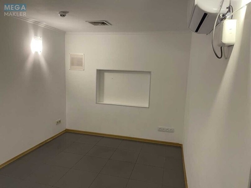 Продаж комерційної нерухомості, 142,30&nbsp;кв.м, под офис, <a class="location-link" href="/kiev/" title="Недвижимость Київ">Київ</a>, <a class="location-link" href="/kiev/podolskij/" title="Недвижимость Подільський район">Подільський р-н</a>, Почайнинская ул., 42/48 (изображение 7)