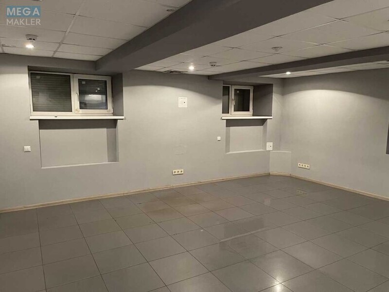 Продаж комерційної нерухомості, 142,30&nbsp;кв.м, под офис, <a class="location-link" href="/kiev/" title="Недвижимость Київ">Київ</a>, <a class="location-link" href="/kiev/podolskij/" title="Недвижимость Подільський район">Подільський р-н</a>, Почайнинская ул., 42/48 (изображение 11)