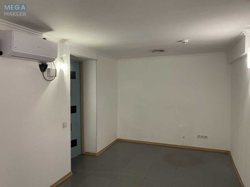 Продаж комерційної нерухомості, 142,30&nbsp;кв.м, под офис, <a class="location-link" href="/kiev/" title="Недвижимость Київ">Київ</a>, <a class="location-link" href="/kiev/podolskij/" title="Недвижимость Подільський район">Подільський р-н</a>, Почайнинская ул., 42/48 (изображение 15)
