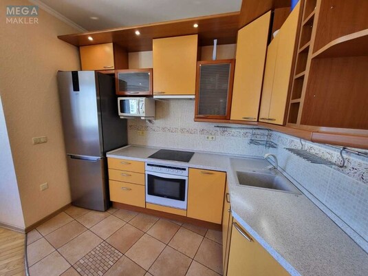 Оренда 3 кімнатної квартири, <a class="location-link" href="/kiev/" title="Недвижимость Київ">Київ</a>, <a class="location-link" href="/kiev/obolonskij/" title="Недвижимость Оболонський район">Оболонський р-н</a>, Героев Сталинграда просп., 24 (изображение 10)